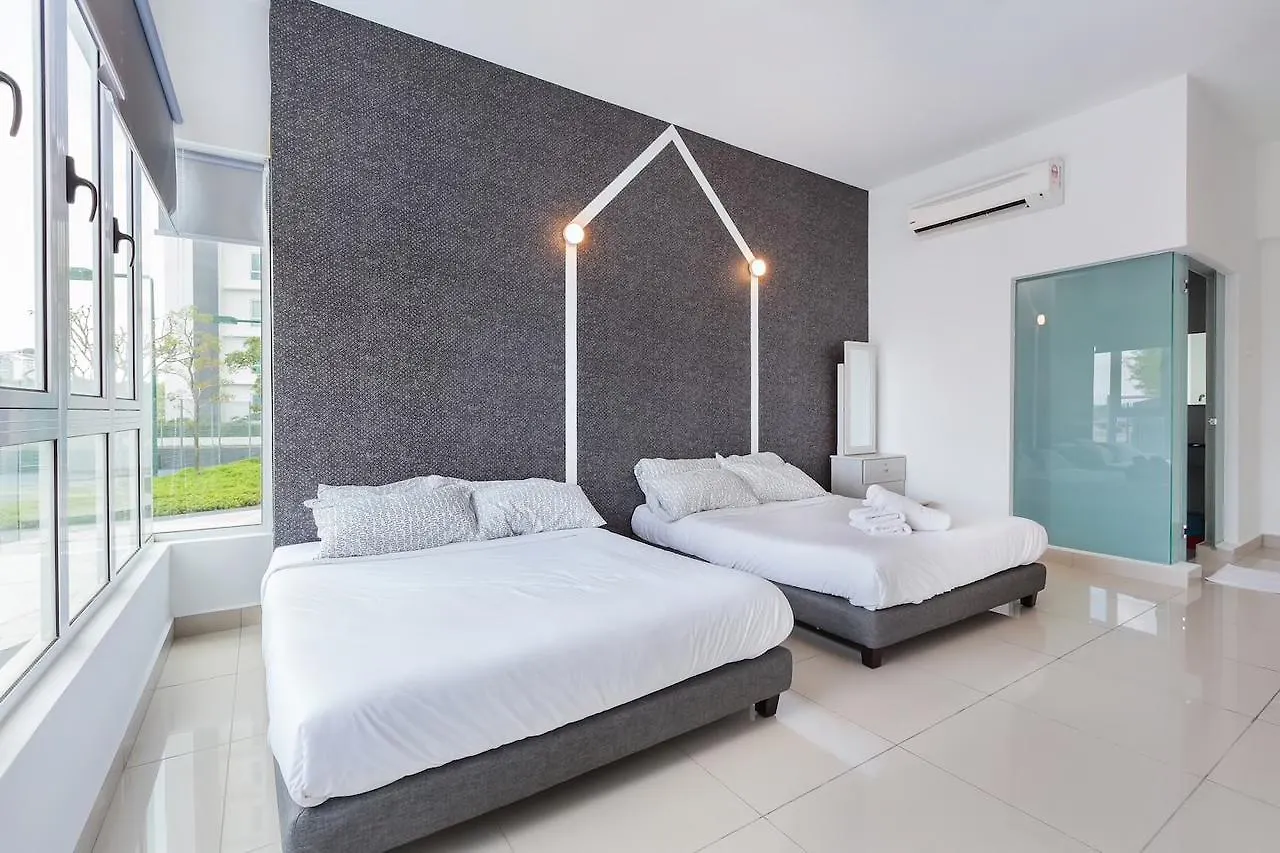 Tropez Residence Johor Bahru Aparthotel
